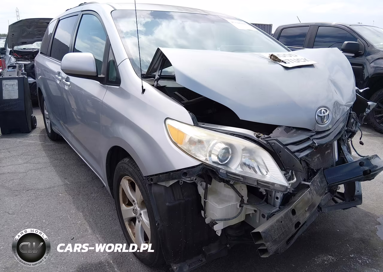 2013 Toyota Sienna Le V6 8 Passenger VIN:5TDKK3DC7DS280818 - 17