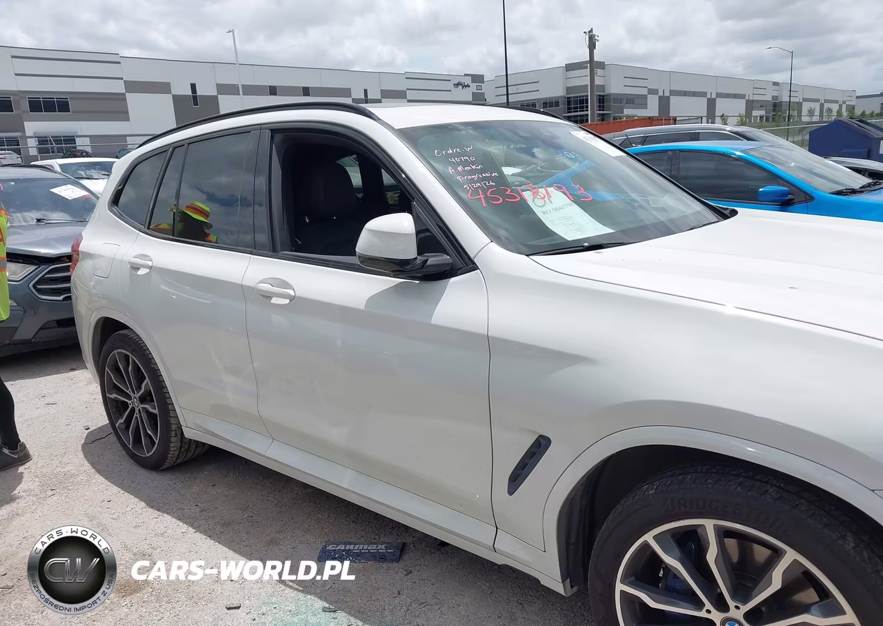 2020 BMW X3 xDrive30I VIN:5UXTY5C04LLT33527 - 13