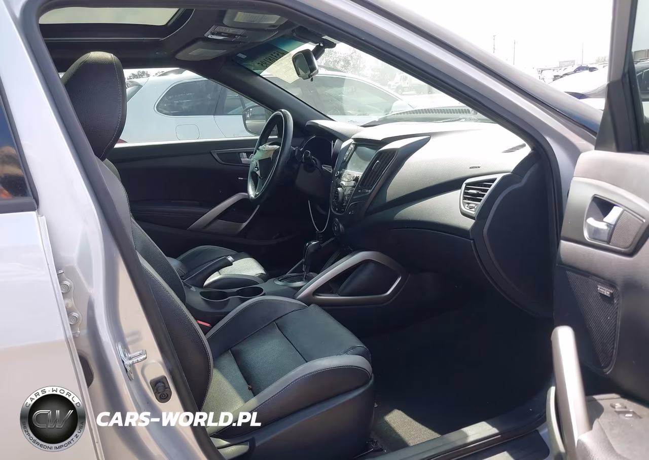 2017 Hyundai Veloster Turbo VIN:KMHTC6AE8HU309930 - 5