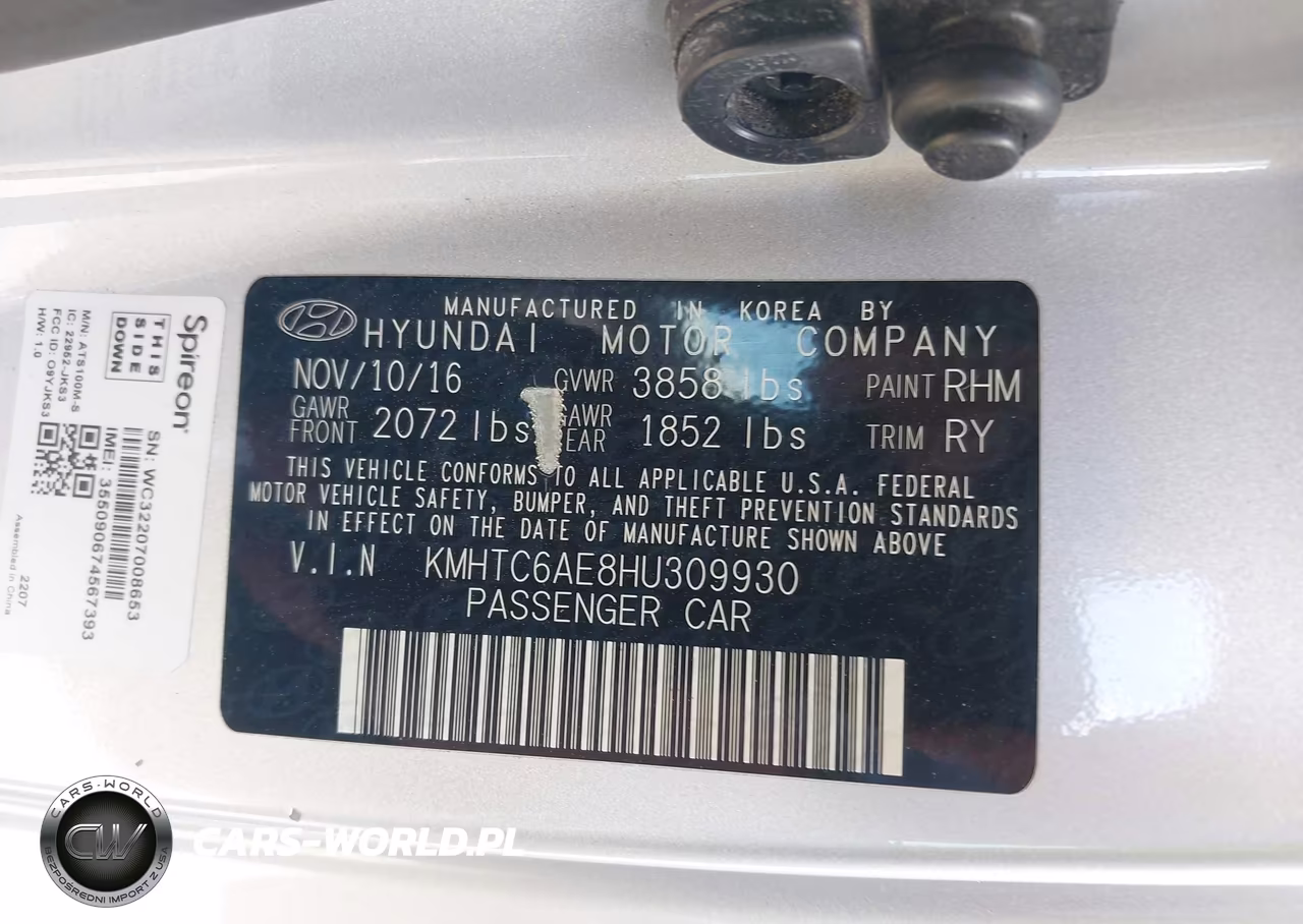 2017 Hyundai Veloster Turbo VIN:KMHTC6AE8HU309930 - 9