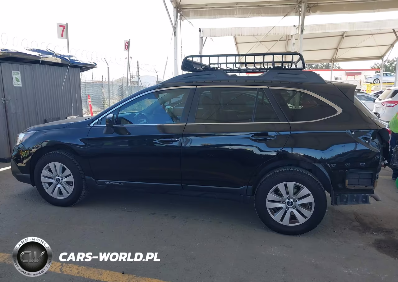 2018 Subaru Outback 2.5I Premium VIN:4S4BSACC0J3386896 - 15