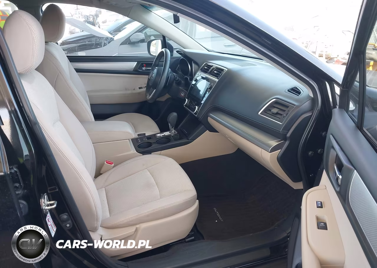 2018 Subaru Outback 2.5I Premium VIN:4S4BSACC0J3386896 - 5