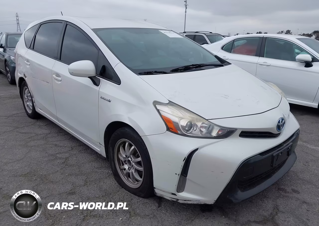 2016 Toyota Prius V Three