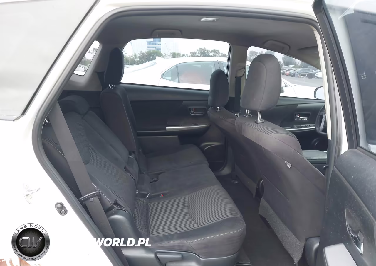 2016 Toyota Prius V Three VIN:JTDZN3EU2GJ044186 - 8