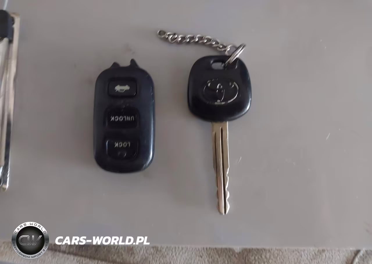 2002 Toyota Camry Le V6 VIN:4T1BF32K62U535316 - 11