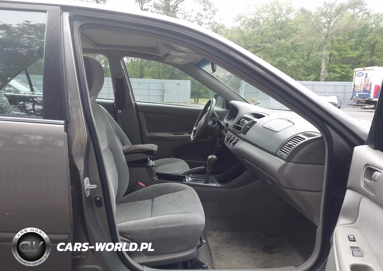 2002 Toyota Camry Le V6 VIN:4T1BF32K62U535316 - 5