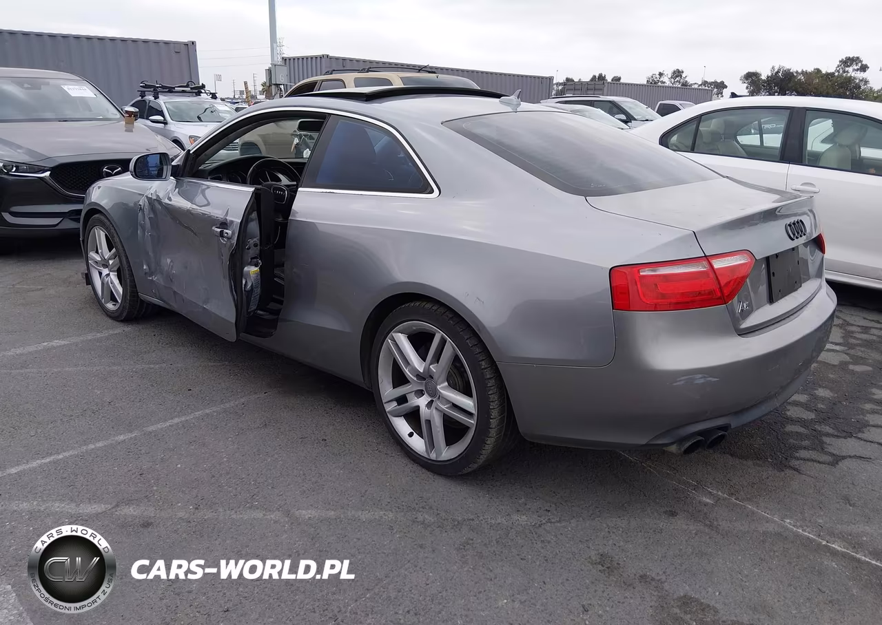 2011 Audi A5 2.0T Premium VIN:WAUCFAFR3BA004559 - 3