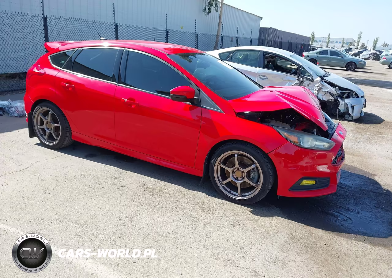 2015 Ford Focus St – zdjęcie 1 z 17