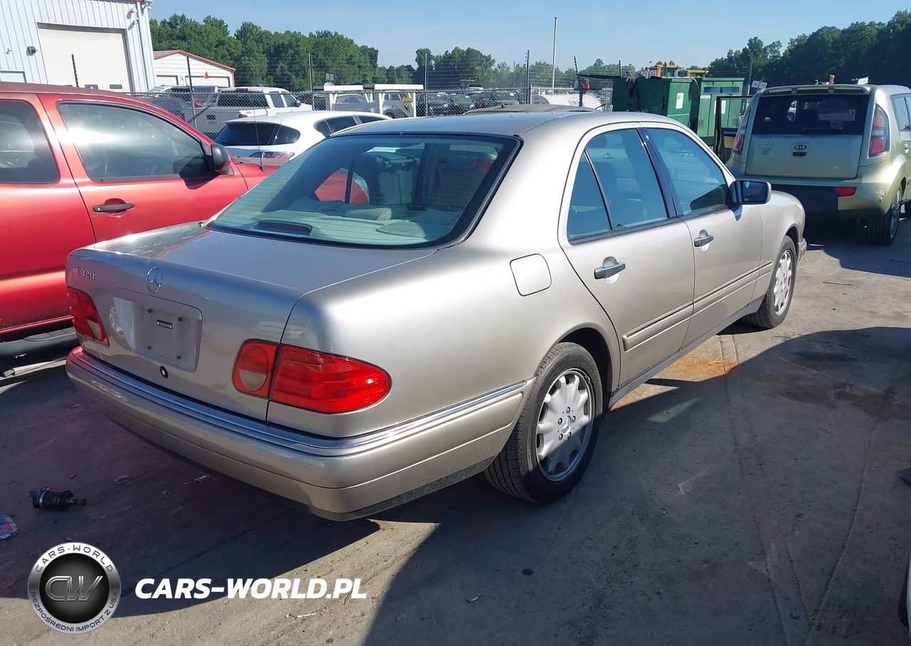 1999 Mercedes-Benz E 320 VIN:WDBJF65H8XA773001 - 4