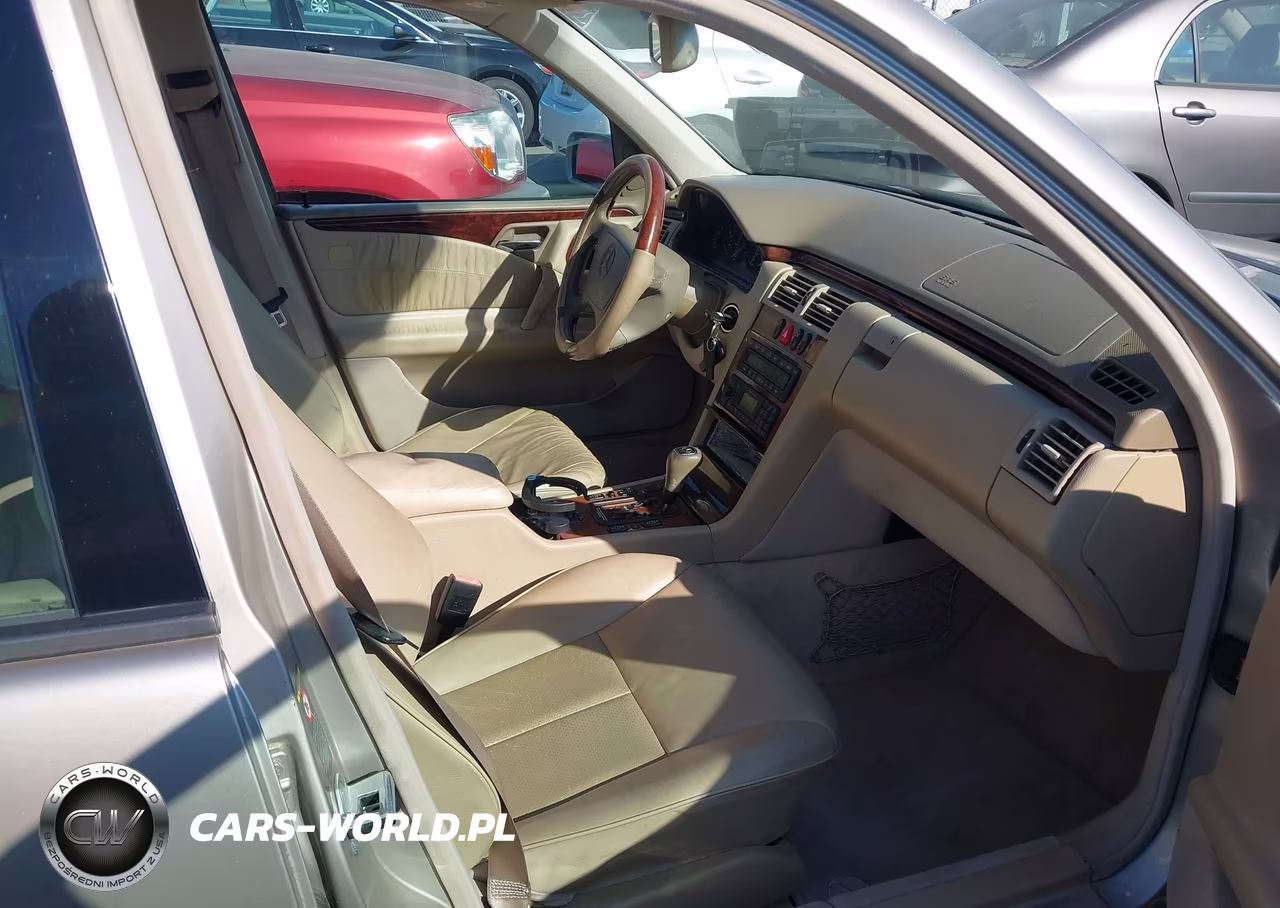 1999 Mercedes-Benz E 320 VIN:WDBJF65H8XA773001 - 5