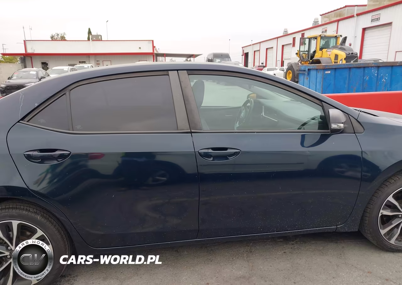 2018 Toyota Corolla Se VIN:5YFBURHE8JP775610 - 13