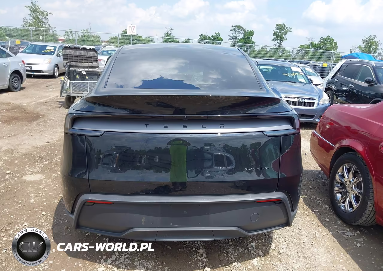 2026 Tesla Model Y All-Wheel Drive-Long Range Launch Series-Premium All-Wheel Drive VIN:7SAYGDEE0TA637311 - 16
