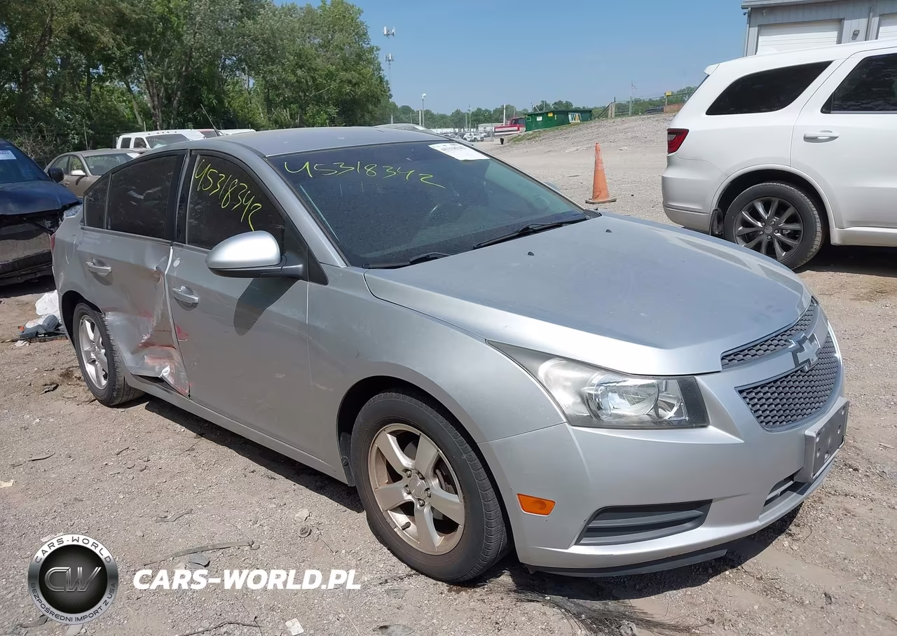 2013 Chevrolet Cruze 1Lt Auto – zdjęcie 1 z 16