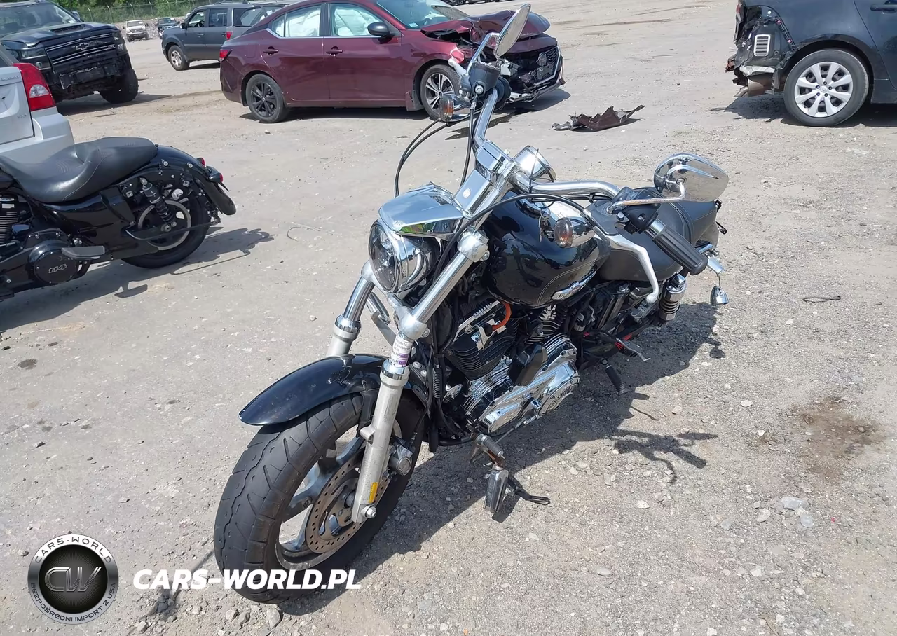2015 Harley-Davidson Xl1200 C VIN:1HD1CT313FC409861 - 2