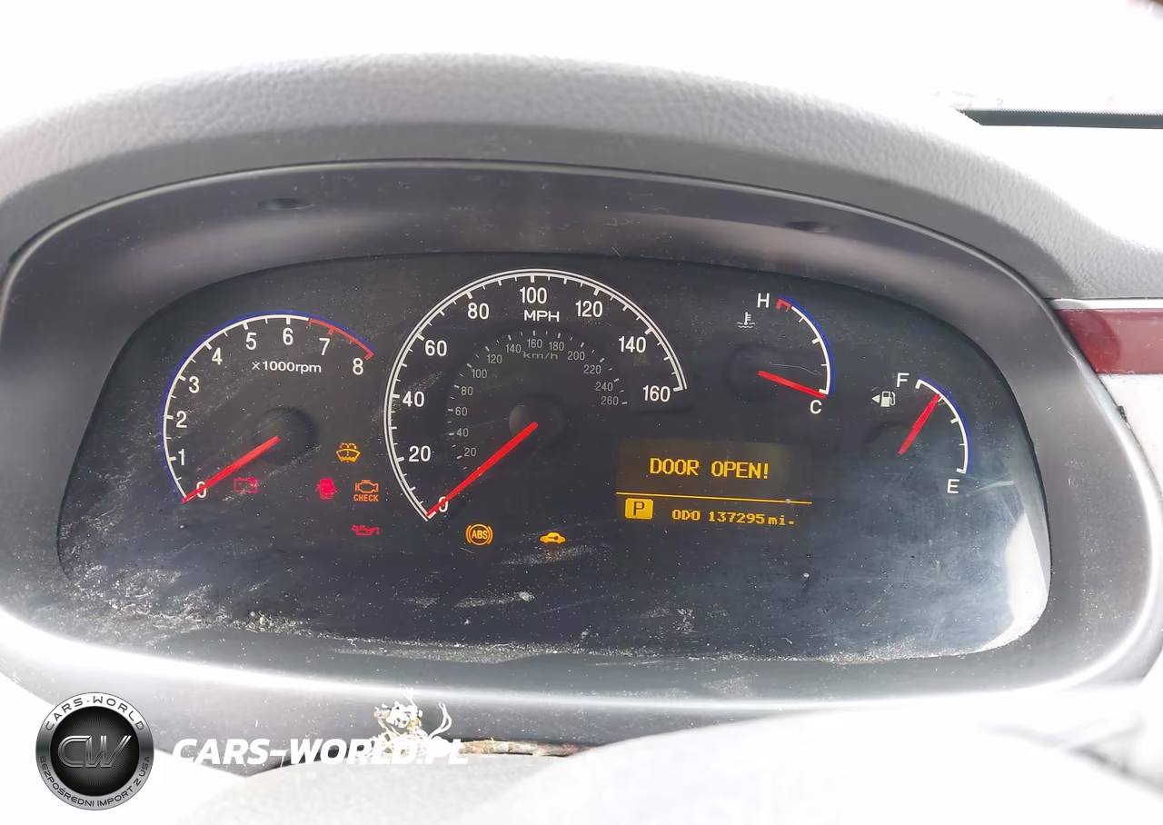 2006 Hyundai Azera Limited-Se VIN:KMHFC46F46A051505 - 7