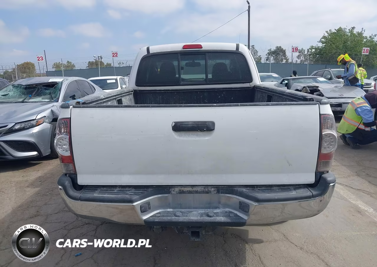 2011 Toyota Tacoma Prerunner V6 VIN:5TFTU4GN3BX012535 - 16