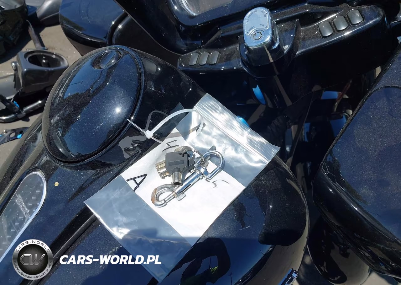 2016 Harley-Davidson Fltrx Road Glide VIN:1HD1KHM38GB617306 - 11