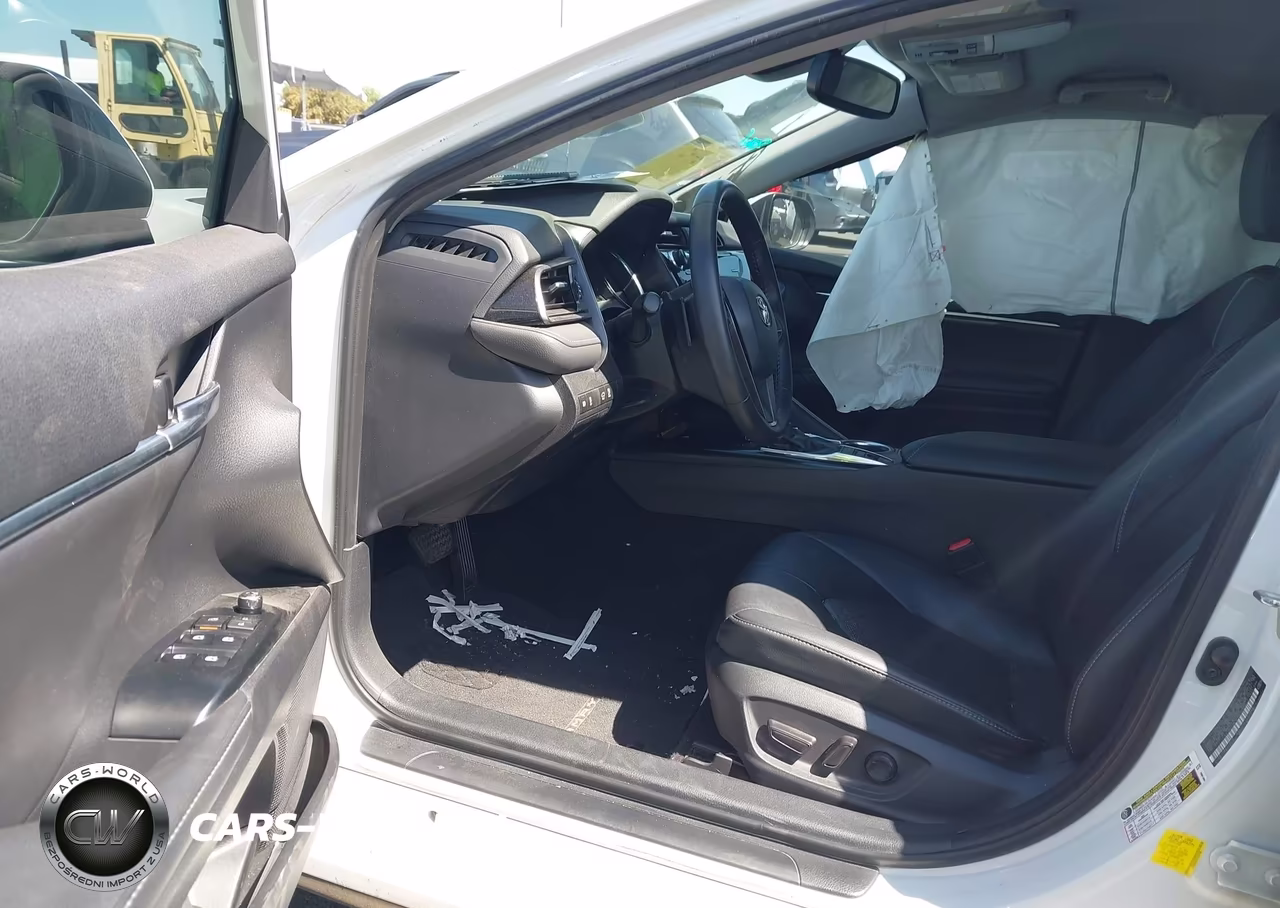 2019 Toyota Camry Xse VIN:4T1B61HK1KU835180 - 5