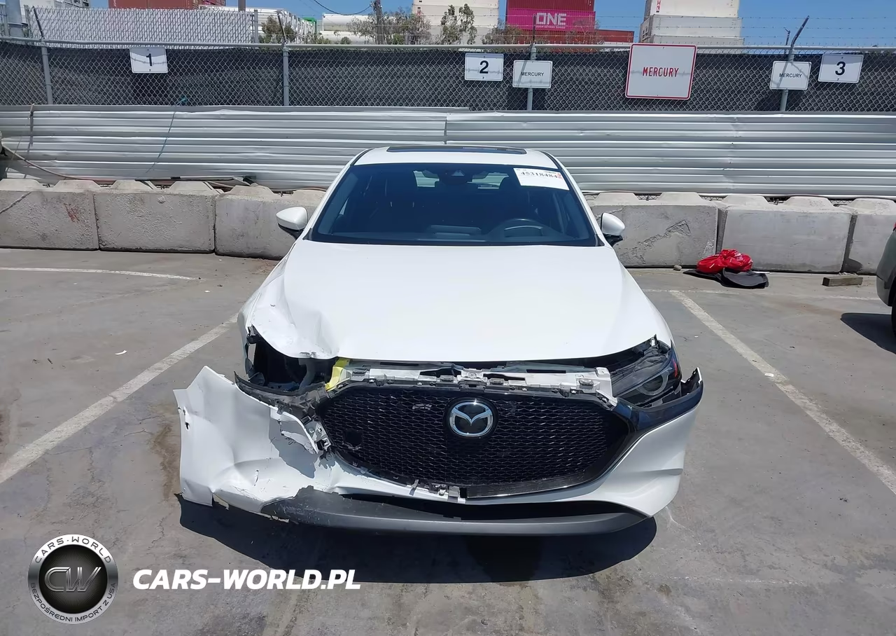 2020 Mazda Mazda3 Premium Package VIN:JM1BPBNM3L1166166 - 13