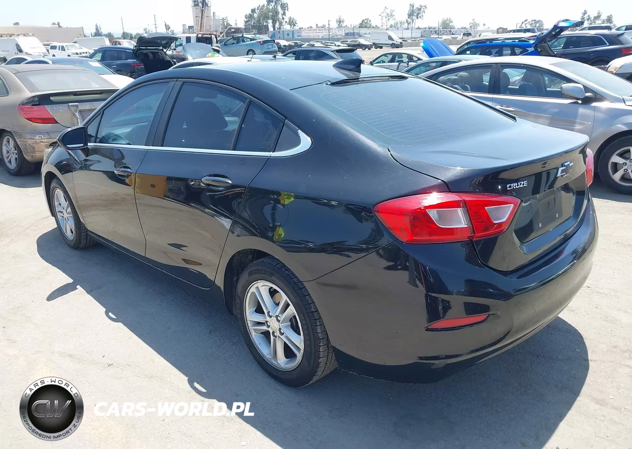 2018 Chevrolet Cruze Lt Auto VIN:1G1BE5SMXJ7181567 - 3