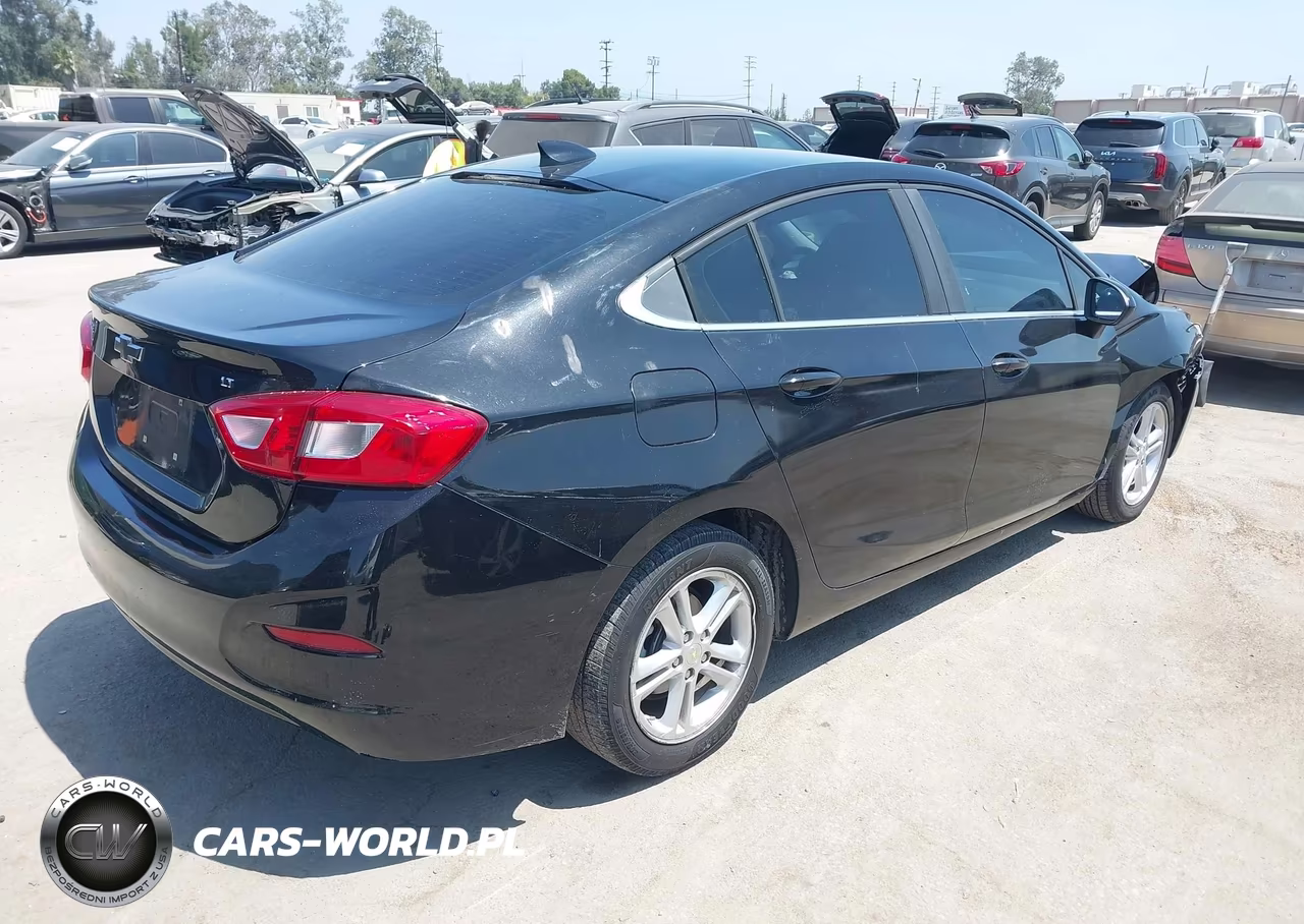 2018 Chevrolet Cruze Lt Auto VIN:1G1BE5SMXJ7181567 - 4