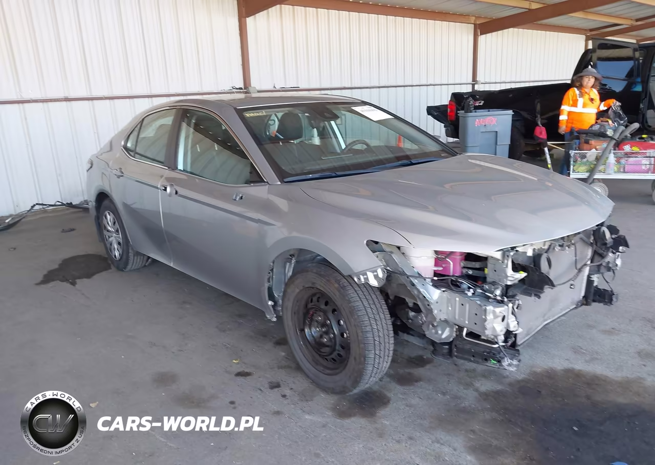2023 Toyota Camry Le Hybrid – zdjęcie 1 z 17