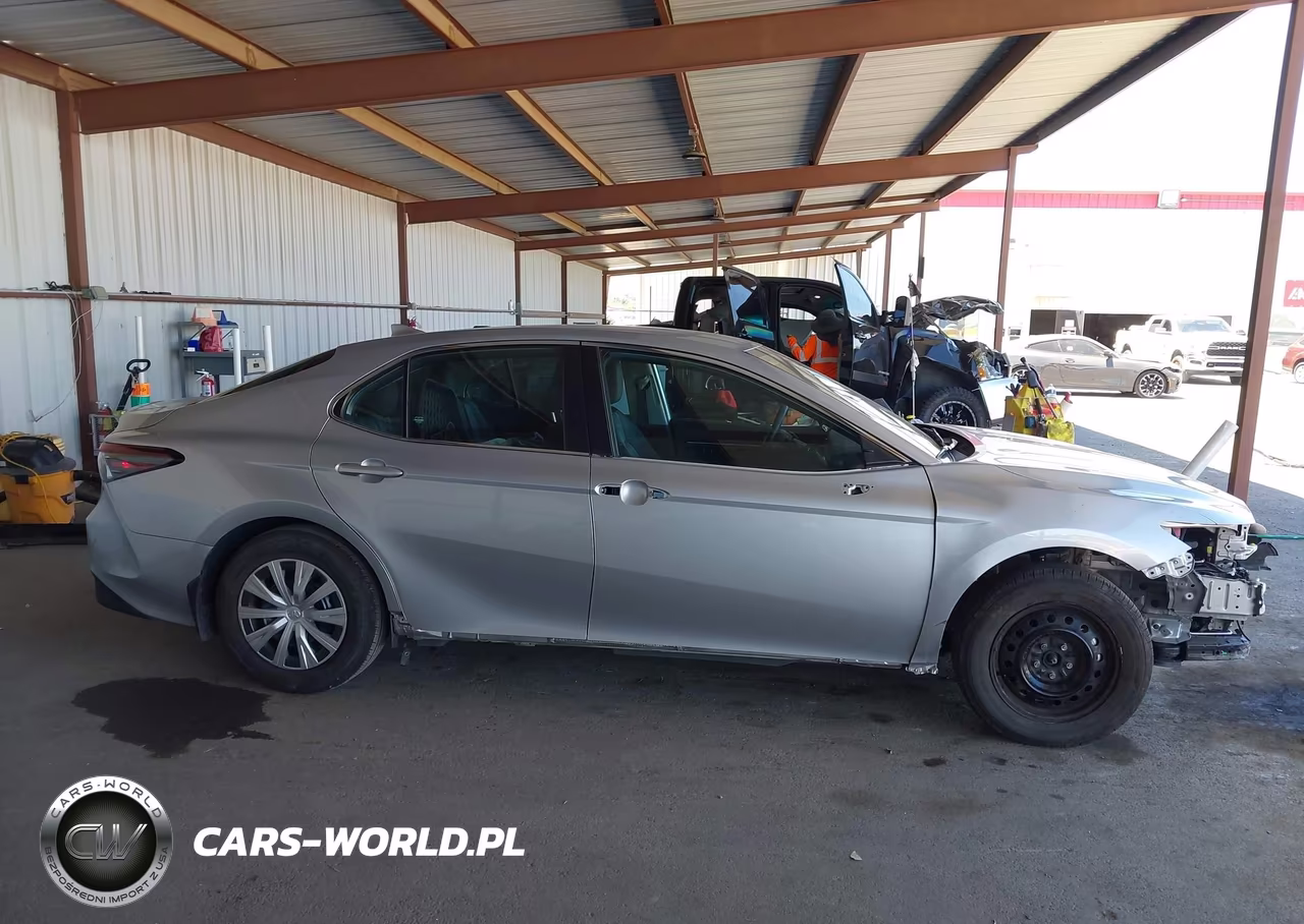 2023 Toyota Camry Le Hybrid VIN:4T1C31AK0PU608240 - 14