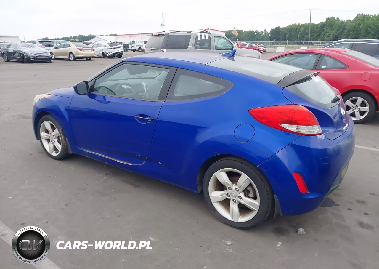 2012 Hyundai Veloster Base W-Gray VIN:KMHTC6AD9CU027277 - 3