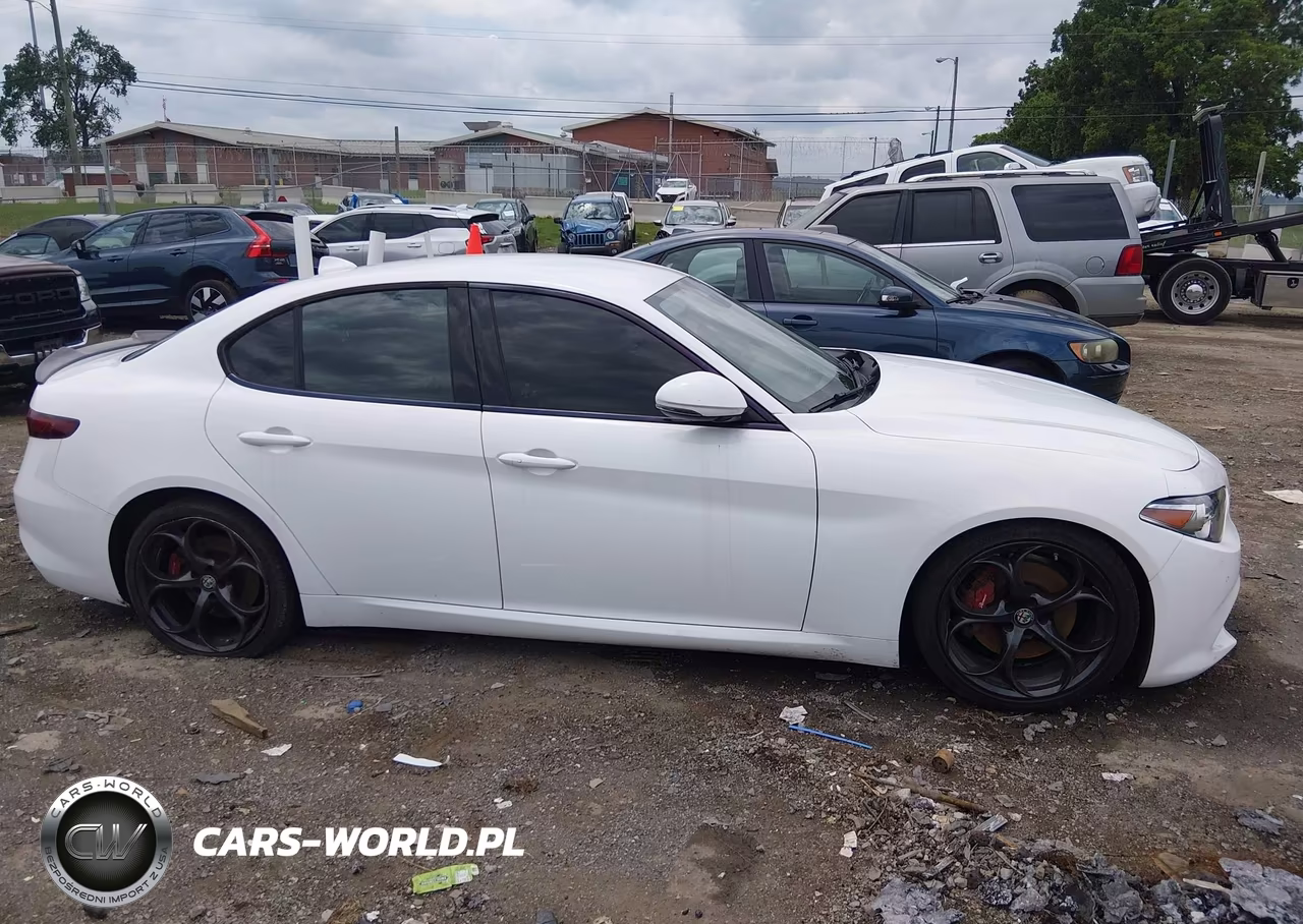 2017 Alfa Romeo Giulia Ti Rwd VIN:ZARFAECNXH7542257 - 13