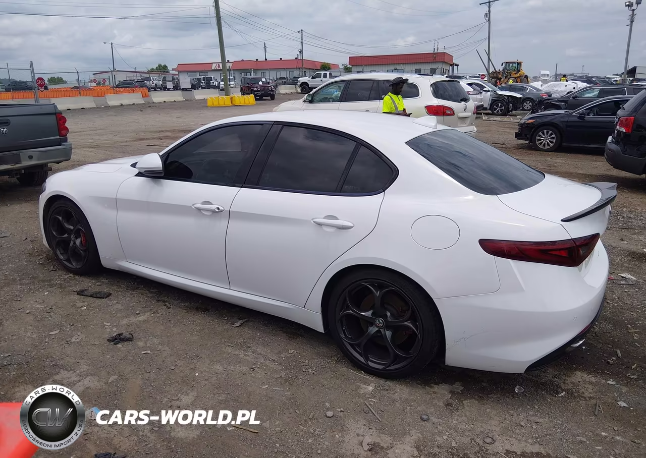 2017 Alfa Romeo Giulia Ti Rwd VIN:ZARFAECNXH7542257 - 14
