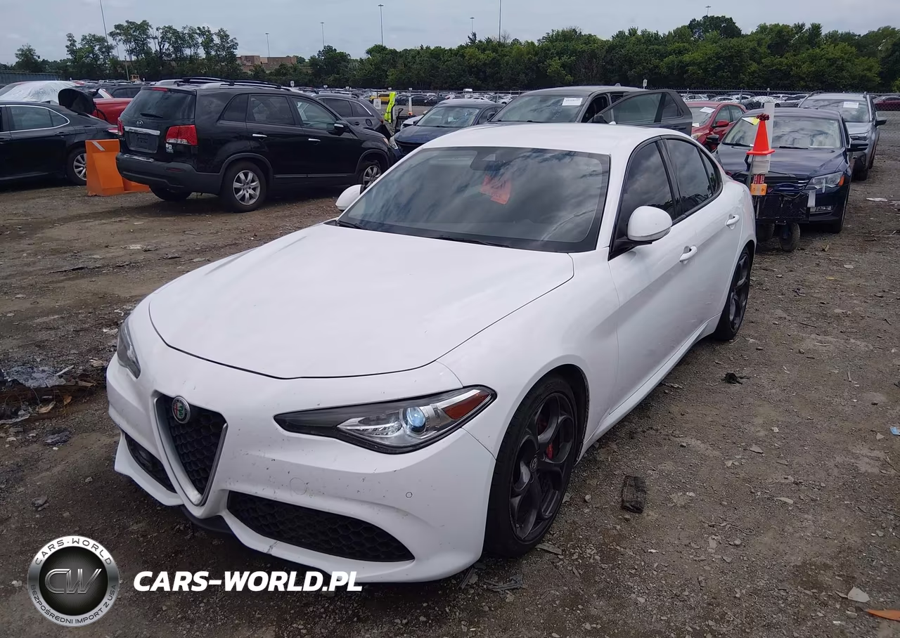 2017 Alfa Romeo Giulia Ti Rwd VIN:ZARFAECNXH7542257 - 6