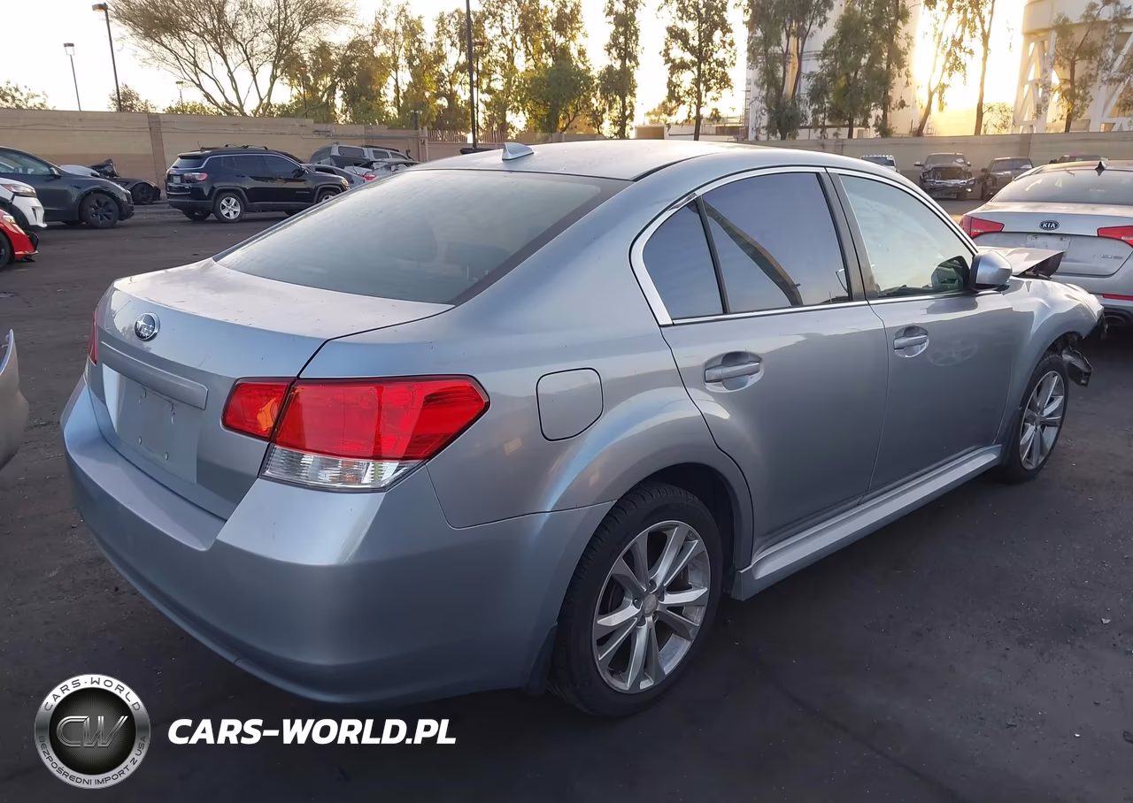 2014 Subaru Legacy 2.5I Premium VIN:4S3BMBC6XE3013224 - 4