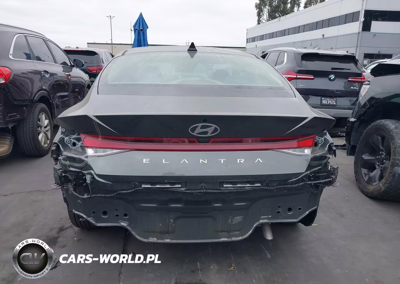2026 Hyundai Elantra Se VIN:KMHLL4DG9TU181689 - 17