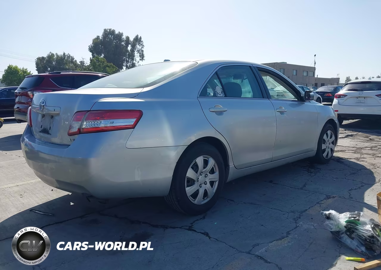 2011 Toyota Camry Le VIN:4T4BF3EKXBR091391 - 4