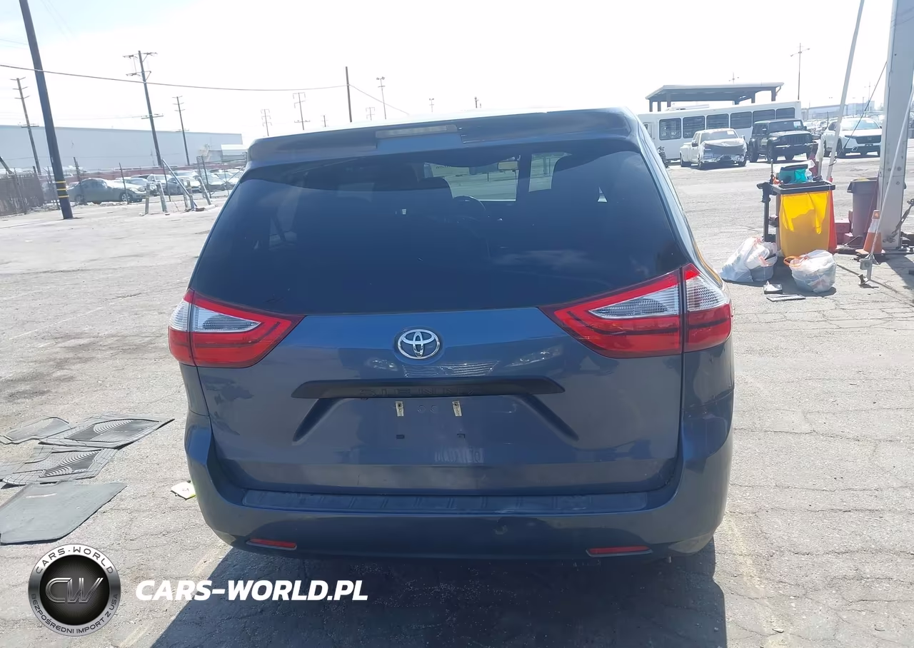 2017 Toyota Sienna L 7 Passenger VIN:5TDZZ3DC8HS824307 - 16