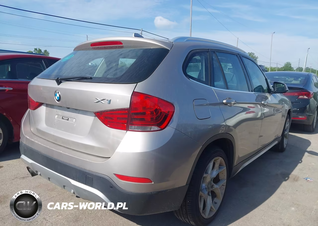 2014 BMW X1 xDrive28I VIN:WBAVL1C55EVY13738 - 4