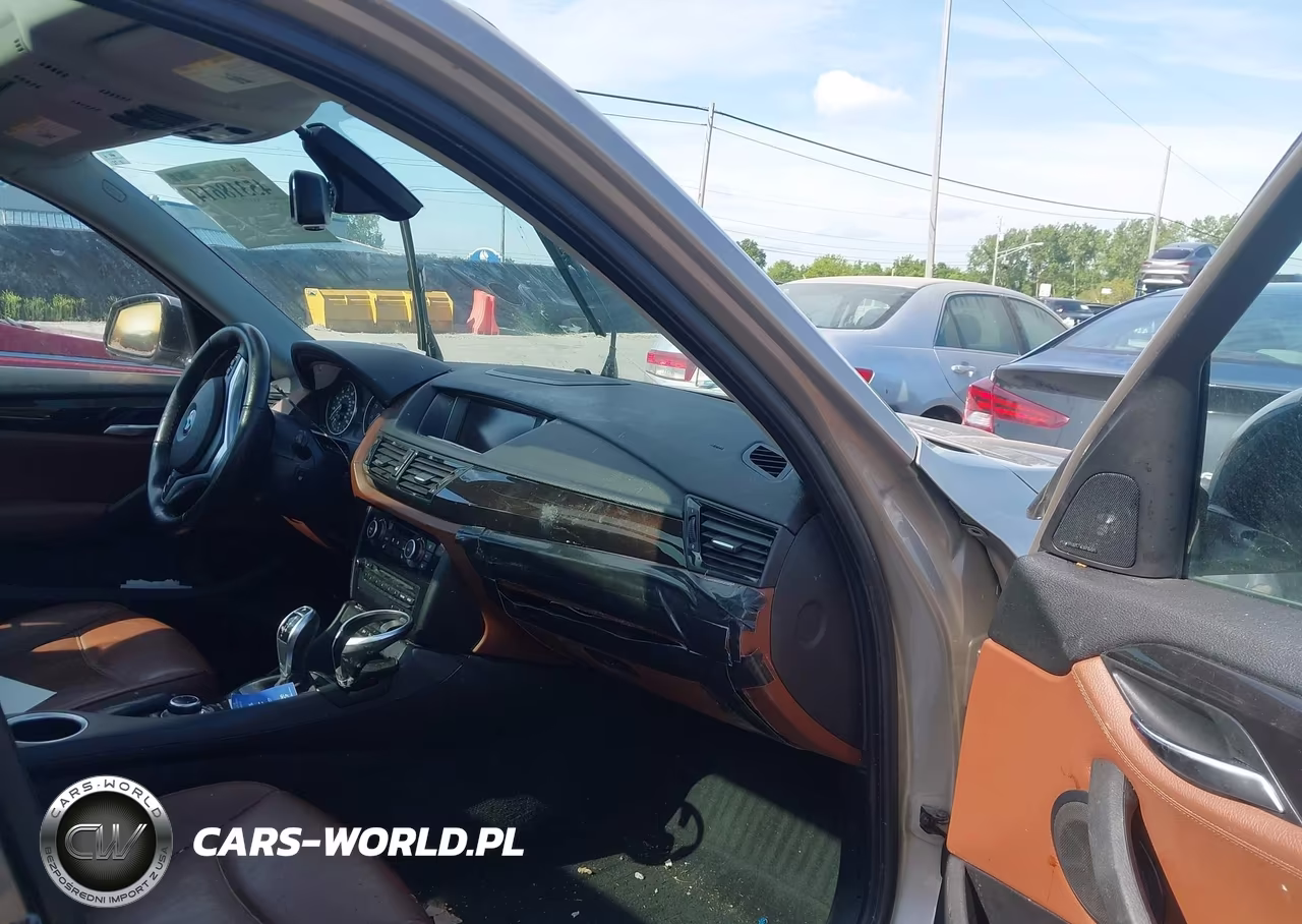 2014 BMW X1 xDrive28I VIN:WBAVL1C55EVY13738 - 5