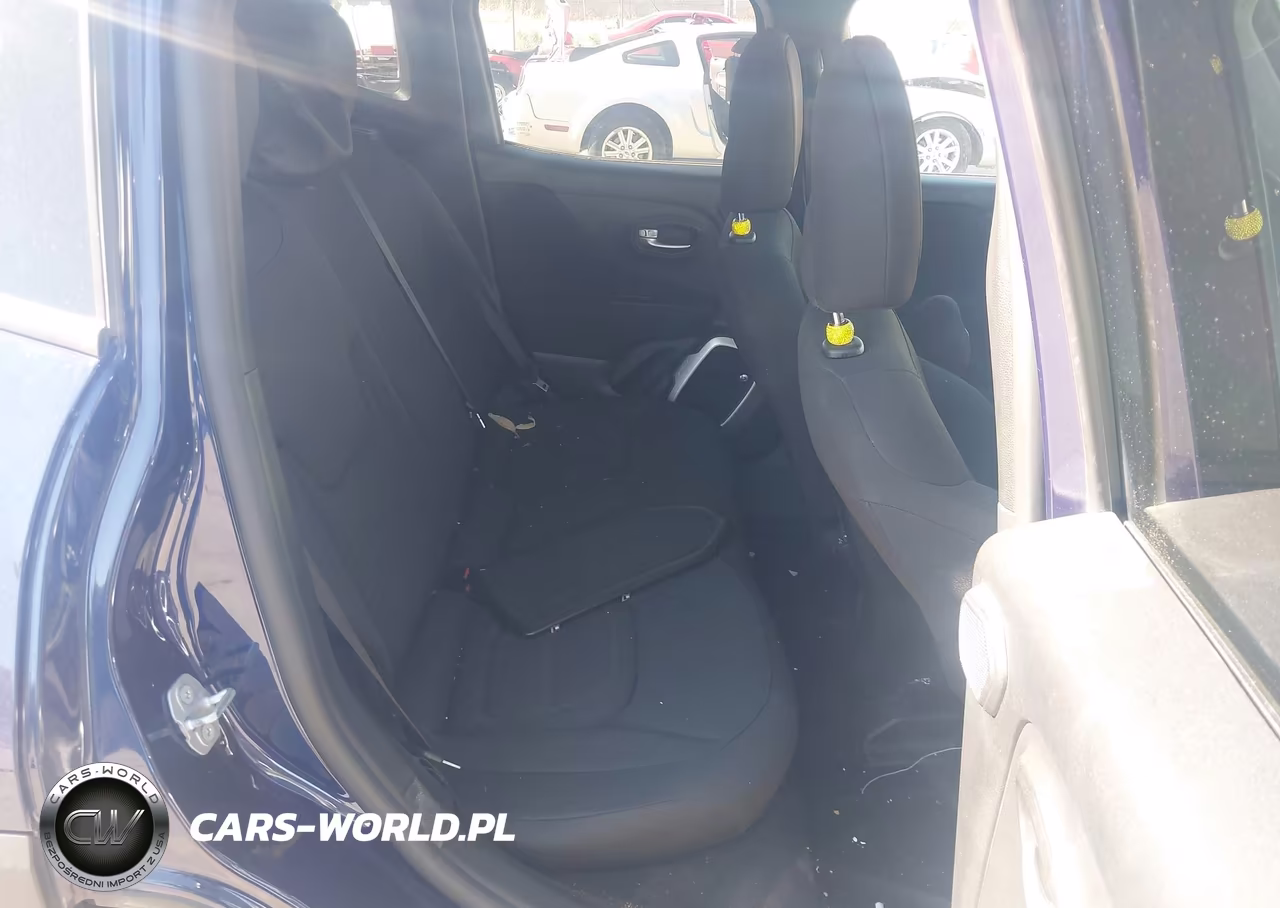 2019 Jeep Renegade Latitude 4X4 VIN:ZACNJBBB5KPK08074 - 8