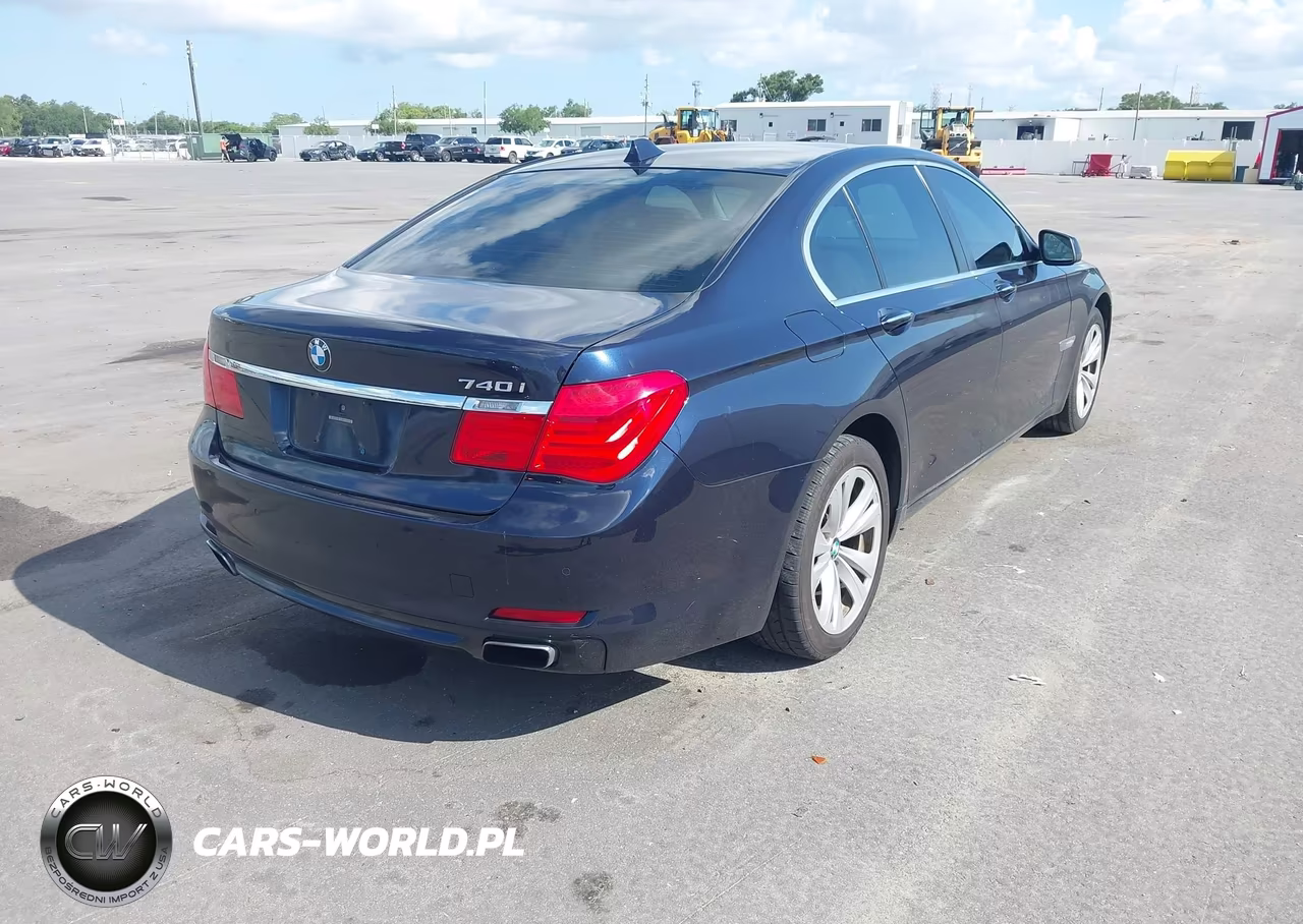2011 BMW 740I VIN:WBAKA4C51BC612680 - 4