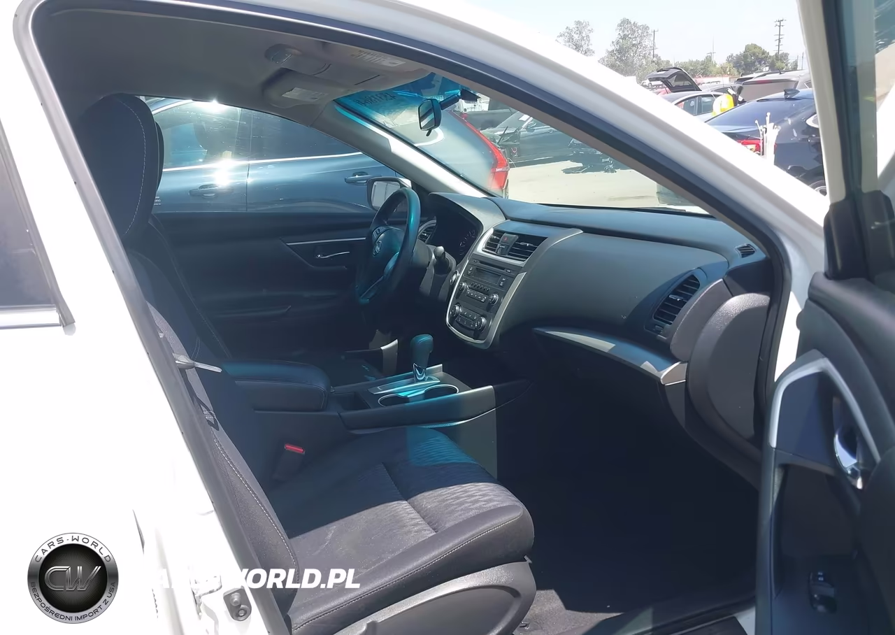 2017 Nissan Altima 2.5 VIN:1N4AL3APXHC250080 - 5