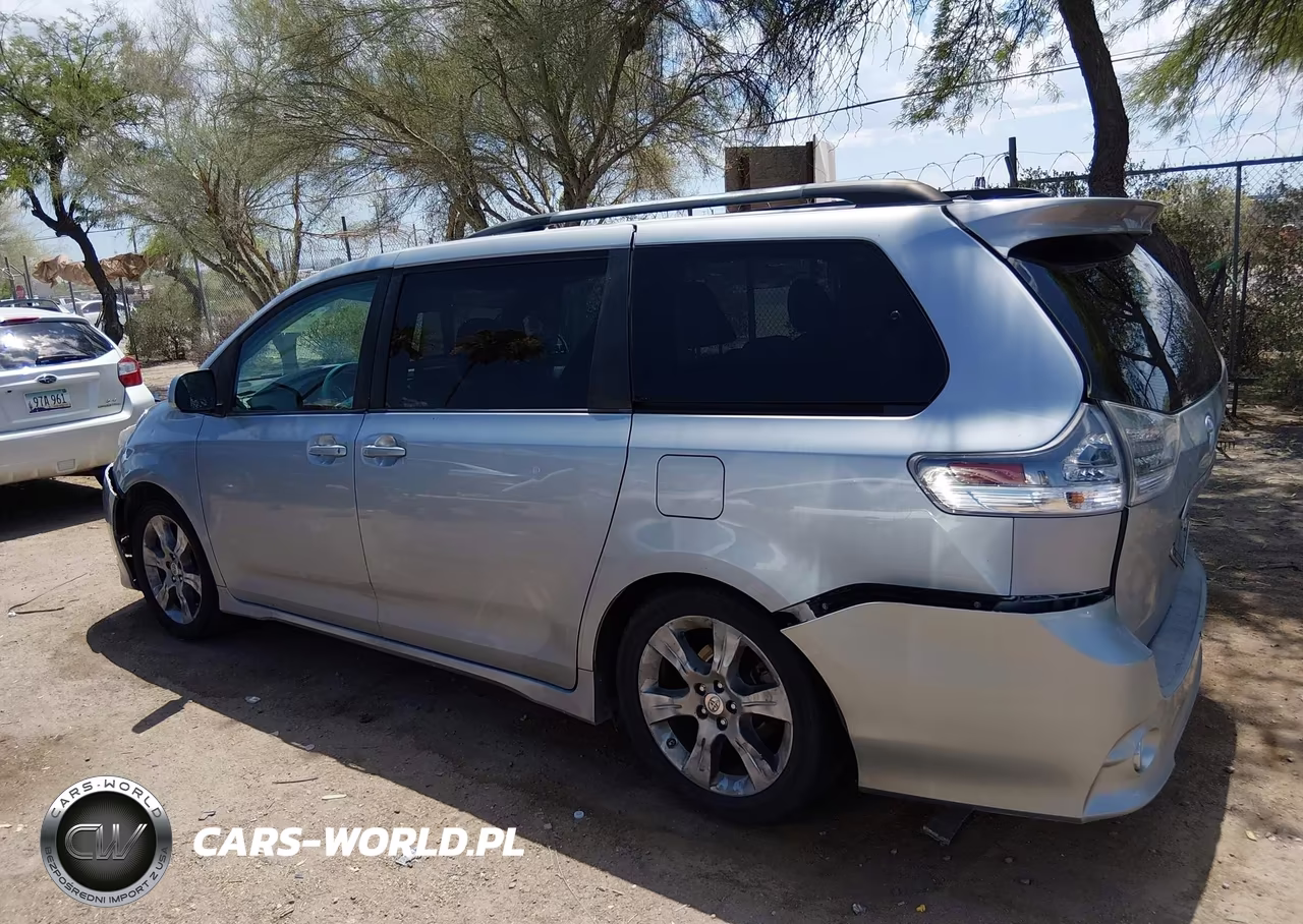 2011 Toyota Sienna Se VIN:5TDXK3DCXBS049284 - 13