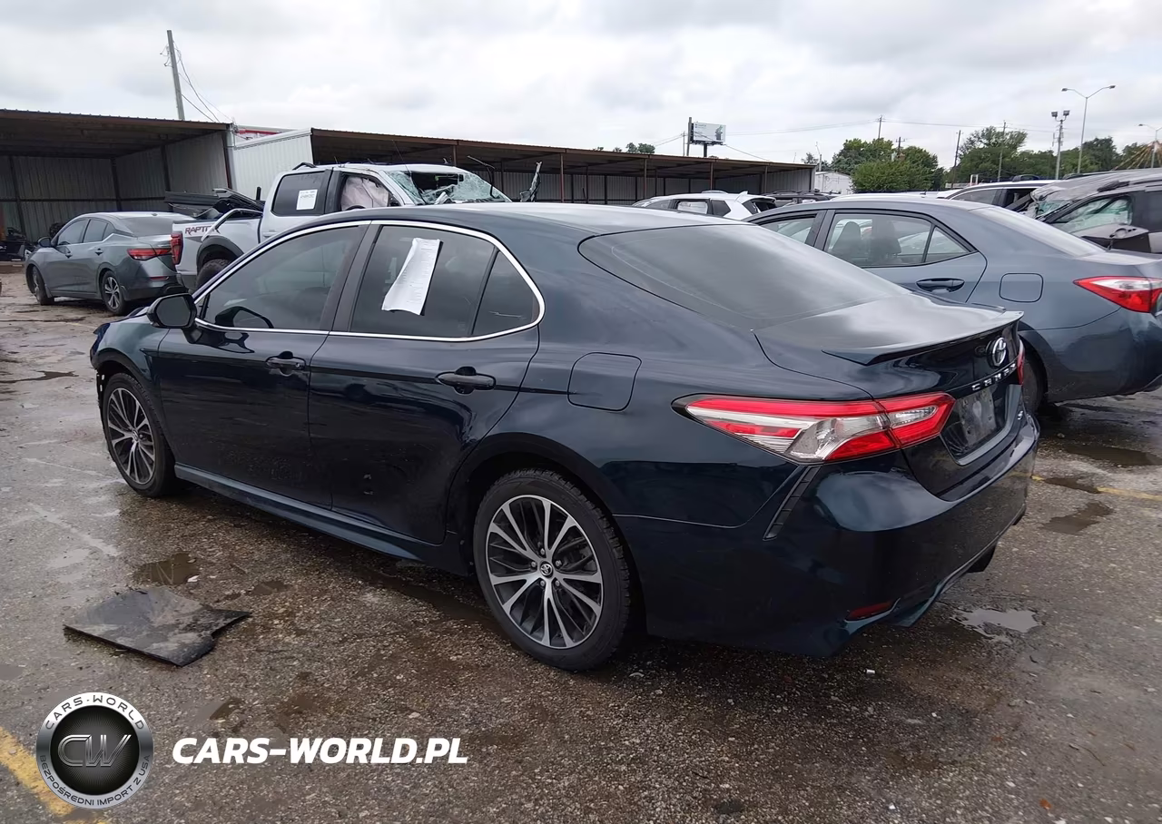 2018 Toyota Camry Se VIN:4T1B11HK6JU677349 - 3