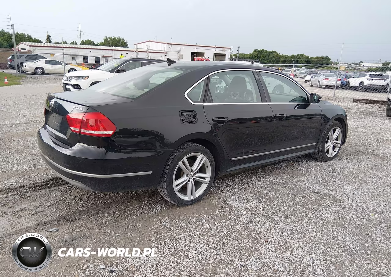 2013 Volkswagen Passat 2.0L Tdi Sel Premium VIN:1VWCN7A39DC106349 - 4