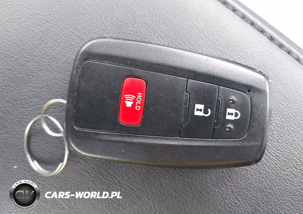 2016 Toyota Prius Three Touring VIN:JTDKARFU4G3504418 - 11