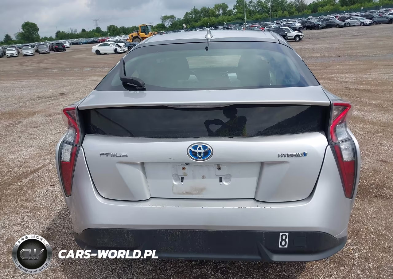 2016 Toyota Prius Three Touring VIN:JTDKARFU4G3504418 - 16