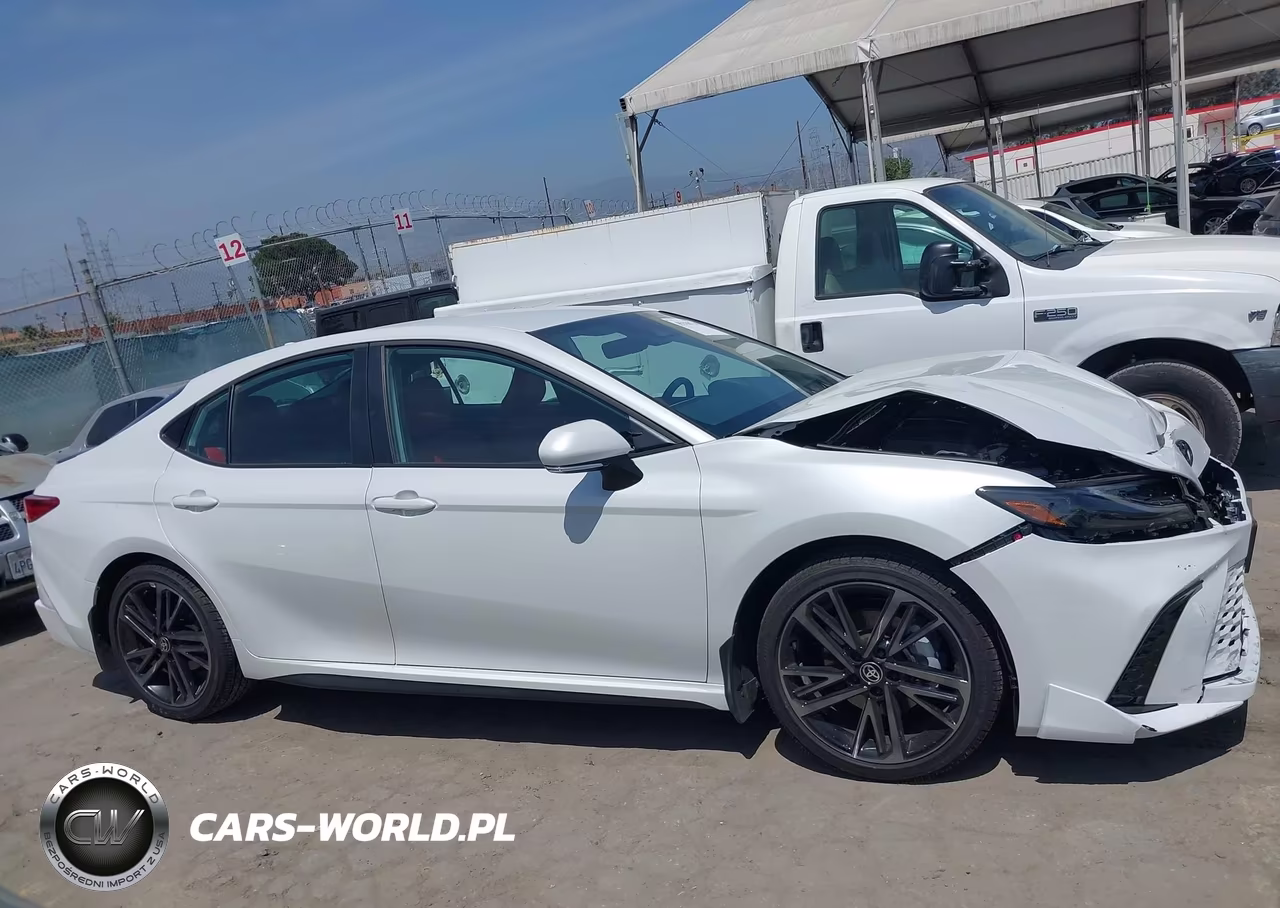 2026 Toyota Camry Xse VIN:4T1DAACKXTU287499 - 13