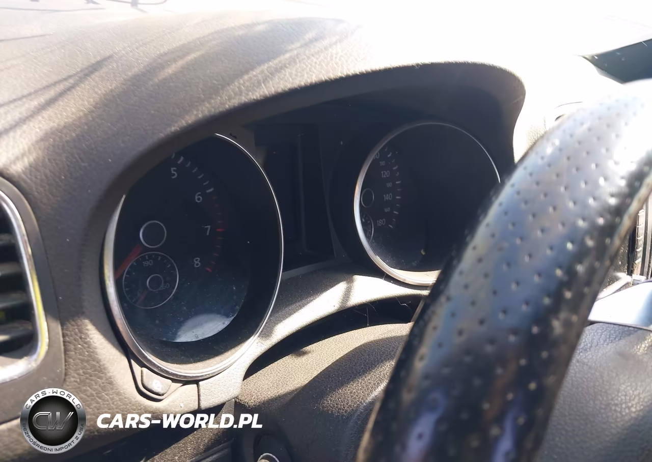 2010 Volkswagen Gti 4-Door VIN:WVWGD7AJ8AW201484 - 7