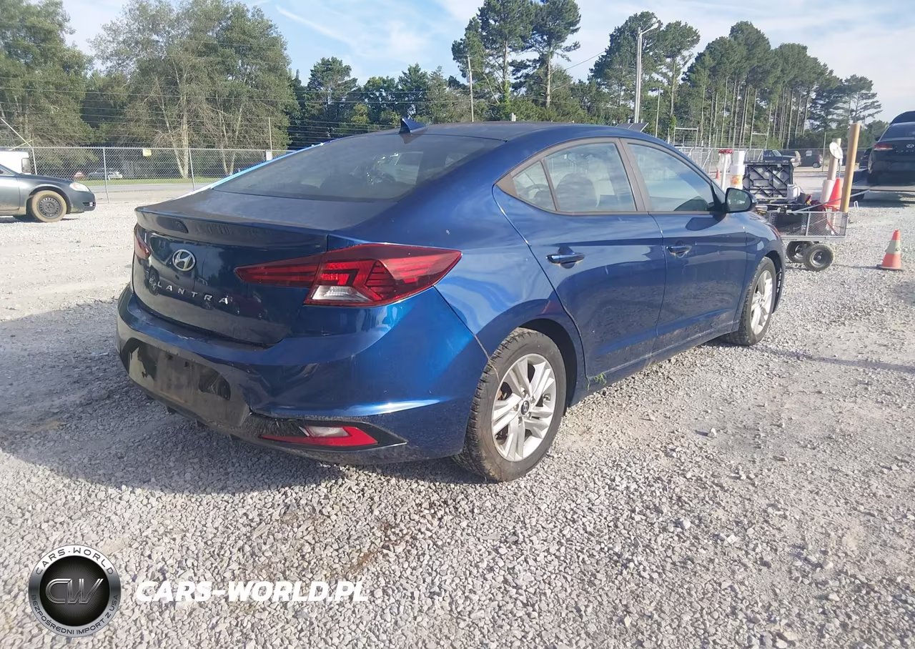 2019 Hyundai Elantra Sel VIN:5NPD84LF3KH464231 - 4