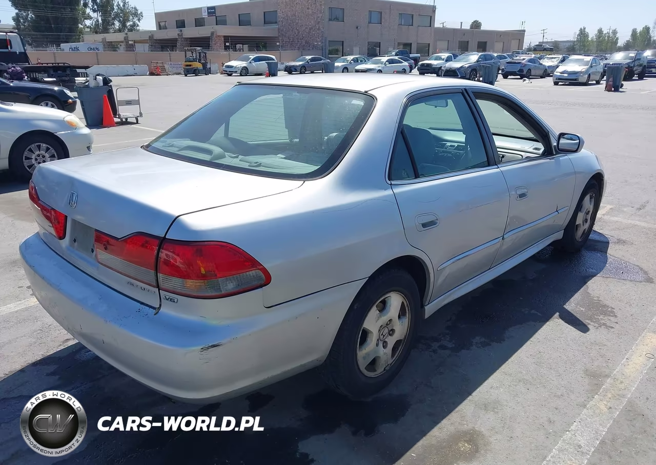 2002 Honda Accord 3.0 Ex VIN:1HGCG16572A028281 - 4
