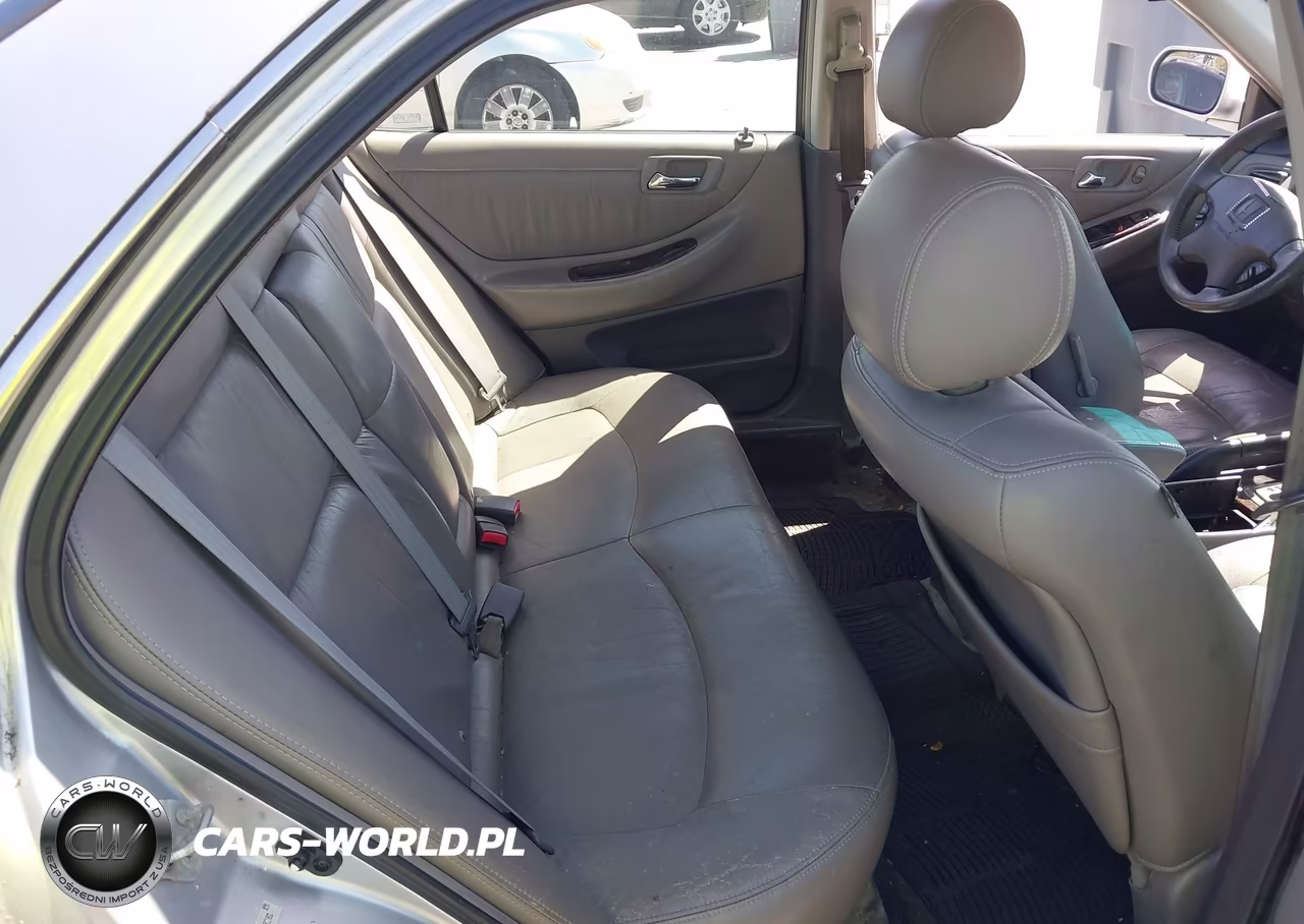 2002 Honda Accord 3.0 Ex VIN:1HGCG16572A028281 - 8